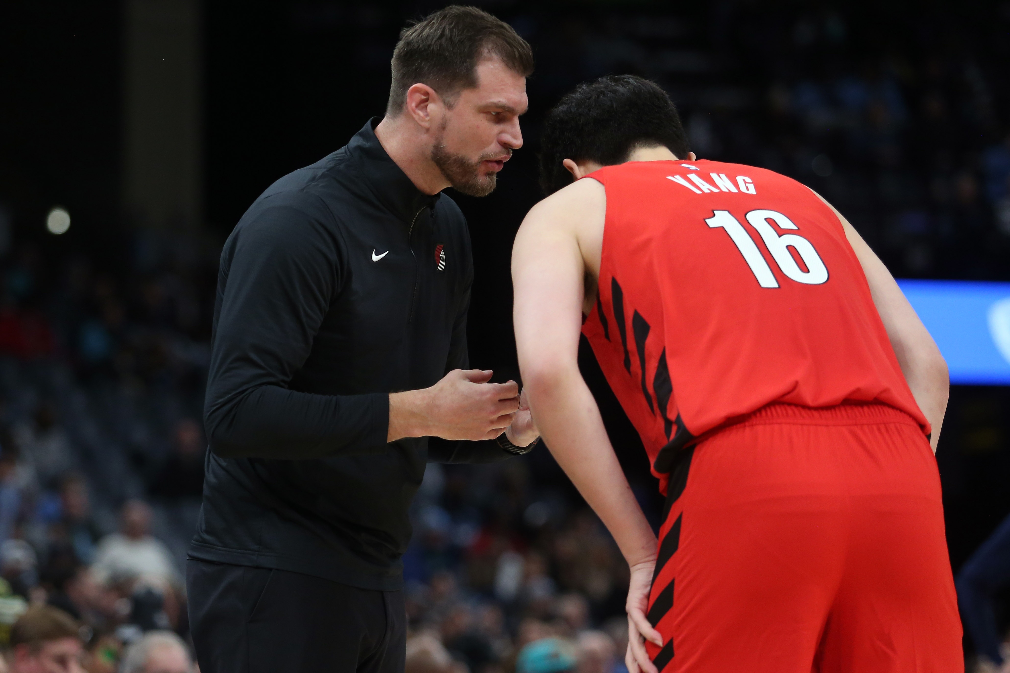 球探官网-孙悦：该把斯普利特换了 垃圾时间都不给杨瀚森锻炼就说不过去